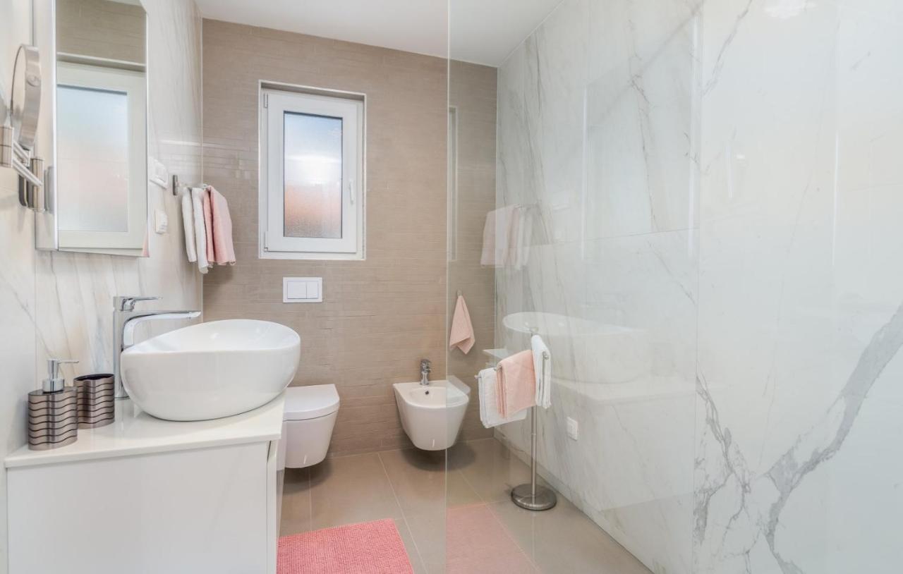 Apartments Elle Luxury Vantacici Малинска Экстерьер фото