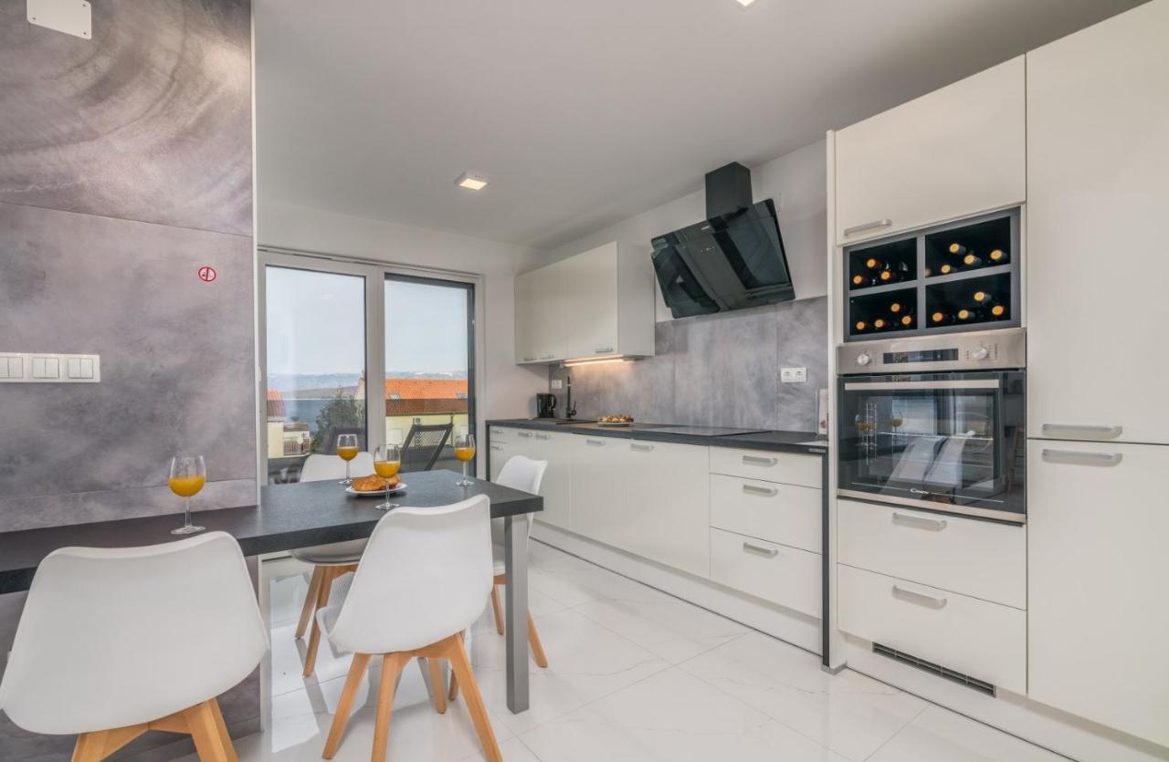 Apartments Elle Luxury Vantacici Малинска Экстерьер фото