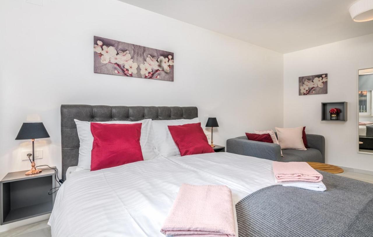 Apartments Elle Luxury Vantacici Малинска Экстерьер фото