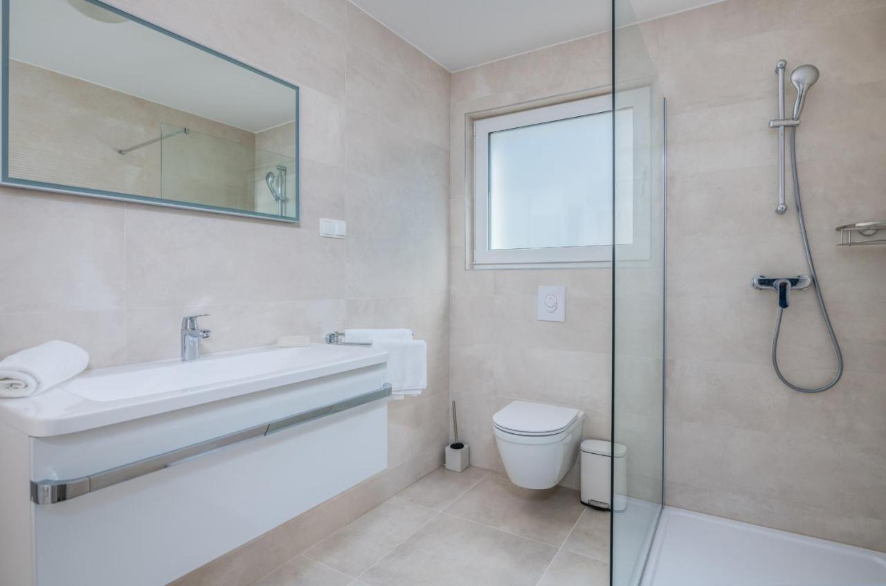 Apartments Elle Luxury Vantacici Малинска Экстерьер фото