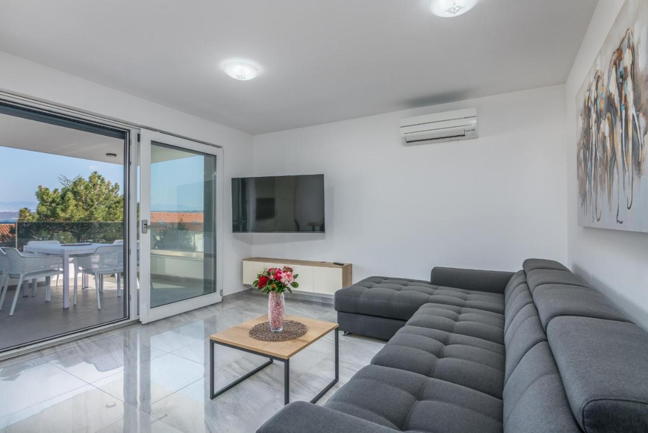 Apartments Elle Luxury Vantacici Малинска Экстерьер фото
