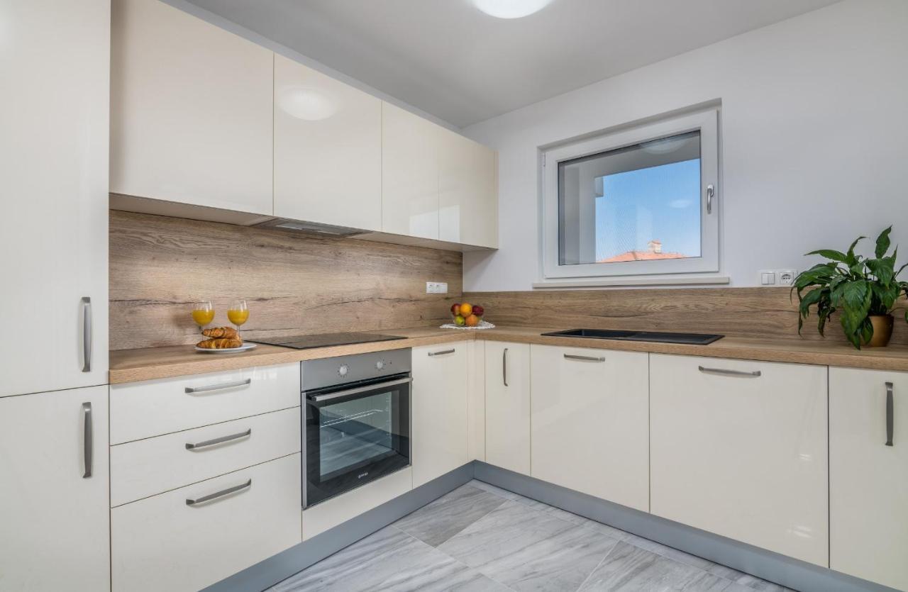 Apartments Elle Luxury Vantacici Малинска Экстерьер фото