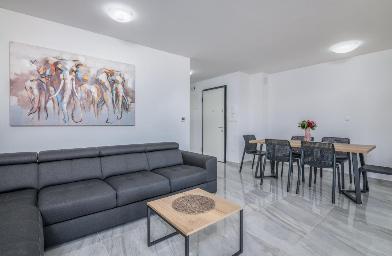 Apartments Elle Luxury Vantacici Малинска Экстерьер фото