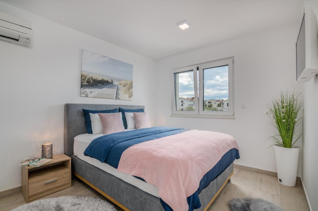 Apartments Elle Luxury Vantacici Малинска Экстерьер фото