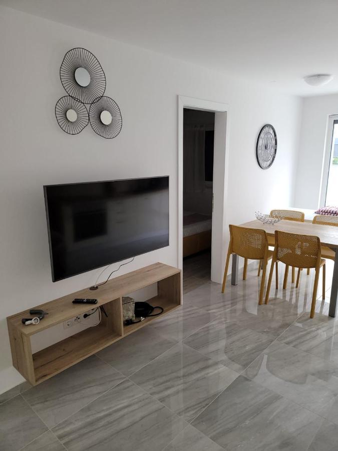 Apartments Elle Luxury Vantacici Малинска Экстерьер фото